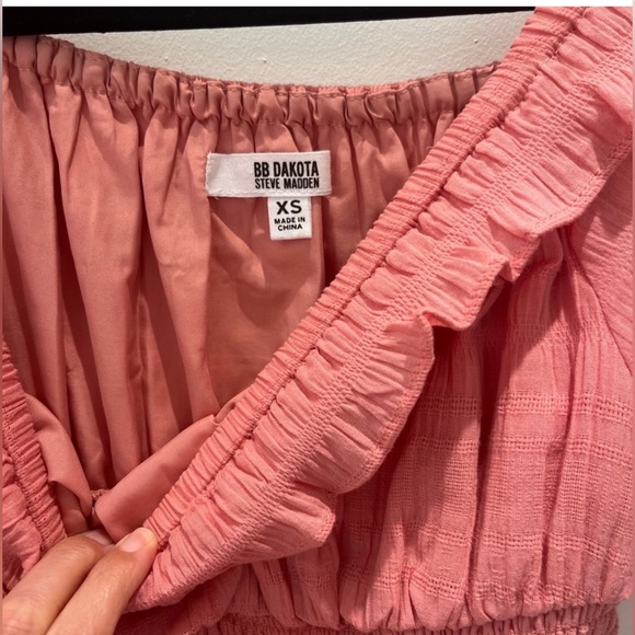 Off the Shoulder Maxi Dress - Picture 6 of 6